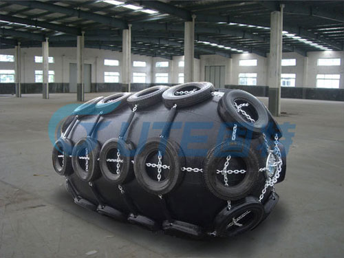 Pneumatic rubber ball